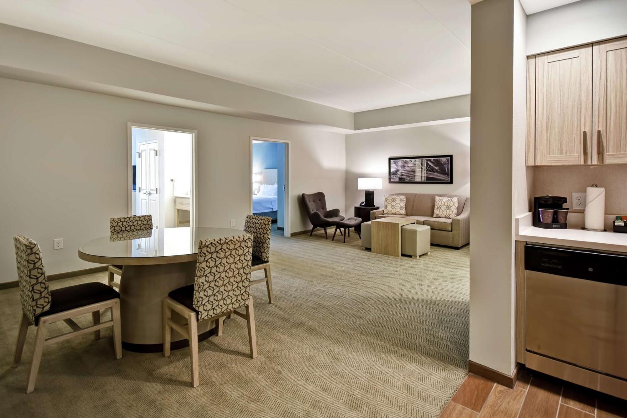 Homewood Suites By Hilton Greenville Downtown Exterior foto